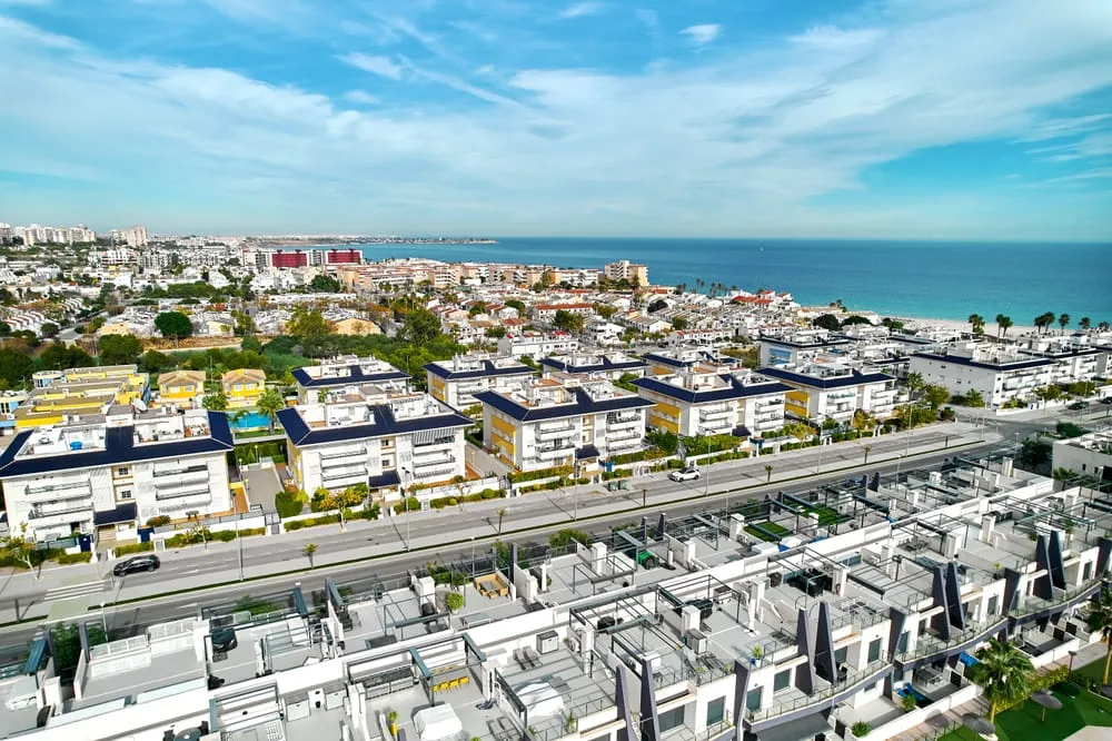 Modern new-build property in Spain