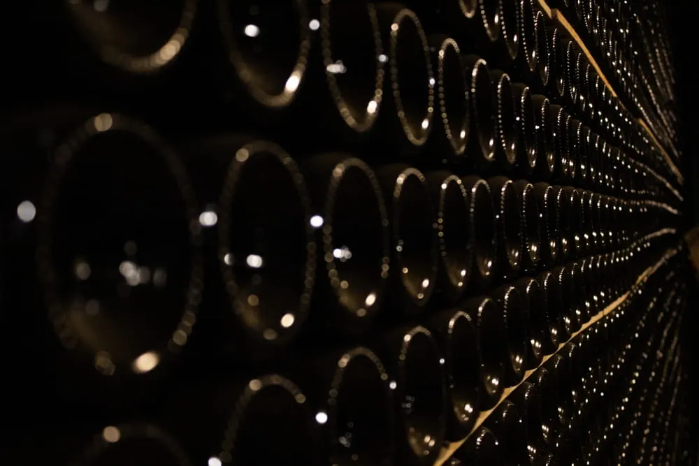 Spanish Cava and traditional sparkling wine